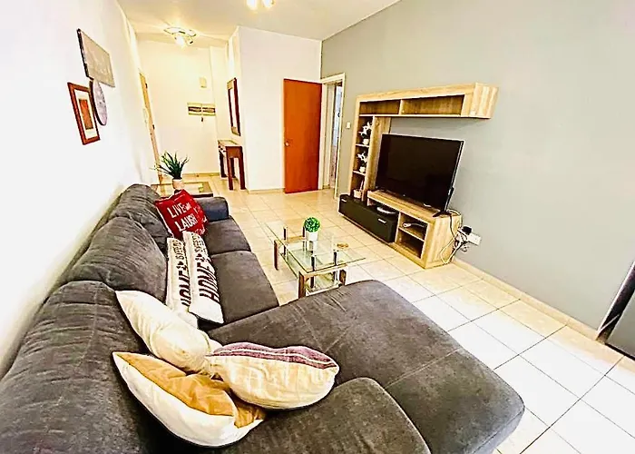 Mackenzie 301 * Larnaca