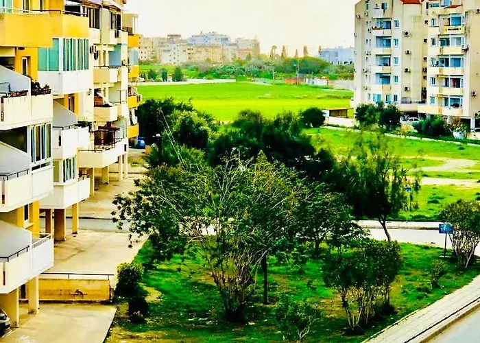 Mackenzie 301 * Ларнака