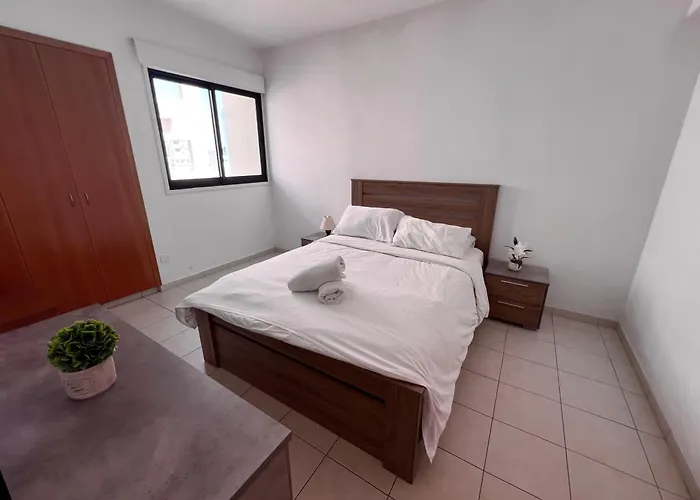 Mackenzie 301 Апартаменты *