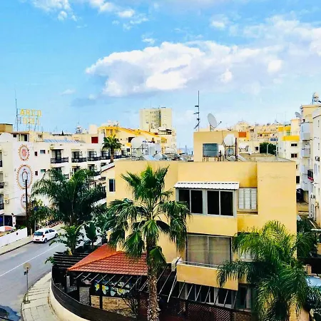 Apartment Mackenzie 301 *